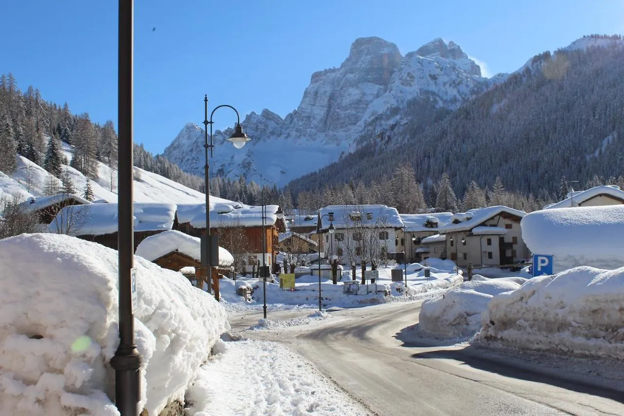 Hotel B&B Lorenzini Ski Selva di Cadore Italia