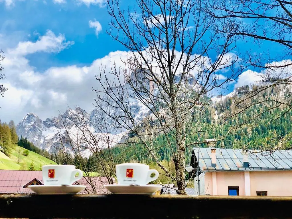 **  Hotel B&B Lorenzini Ski Selva di Cadore Italië