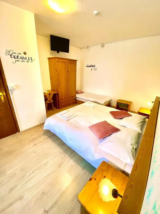 Hotel B&B Lorenzini Ski Selva di Cadore 2*,  Italy